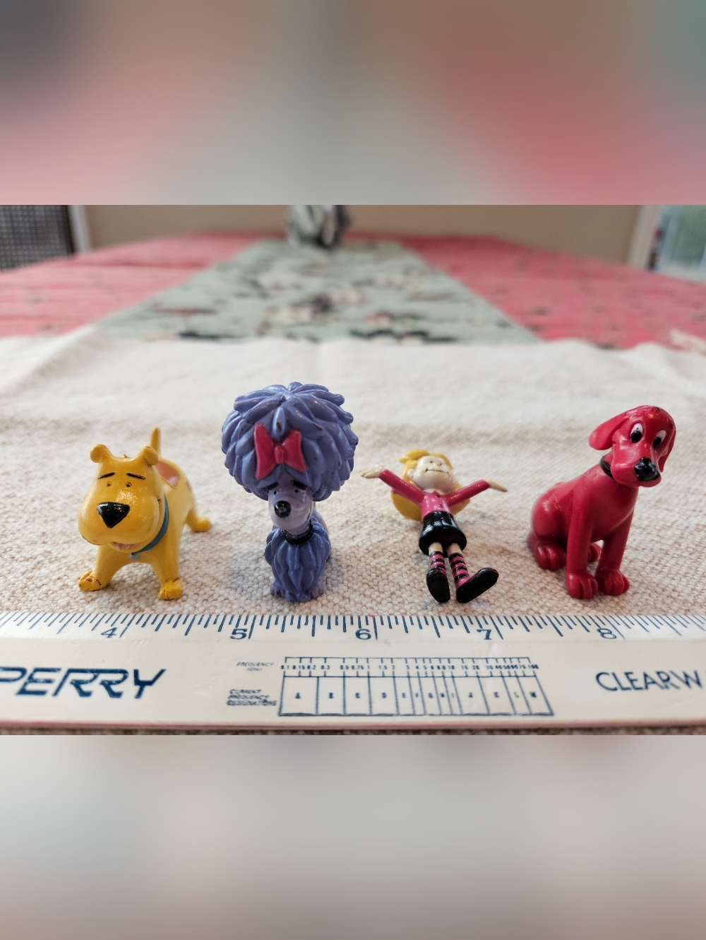 Clifford The Big Red Dog Rare Figures